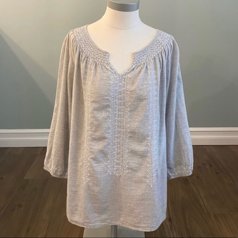 JJILL boho inspired embroidered top - gray - size L